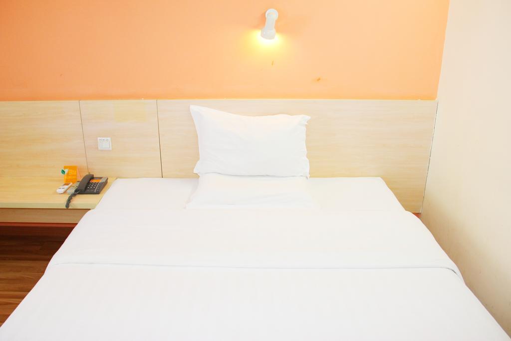7Days Premium Guangzhou Tianhe Shipaiqiao Hotel Exterior foto